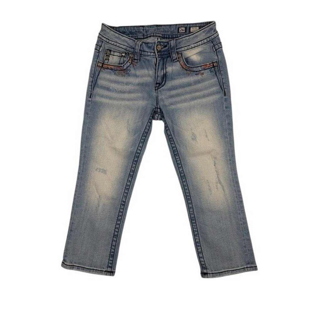 Miss Me Capri Jeans Womens 26 MP7265P Light Wash Distressed Embroidered Mid-Rise
